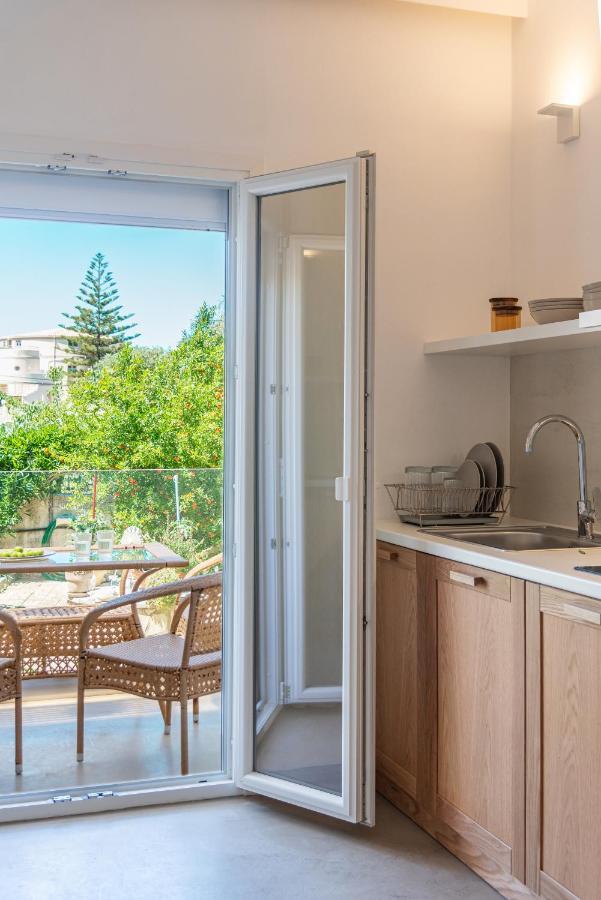 Christa Luxury Apartments Kavos Luaran gambar